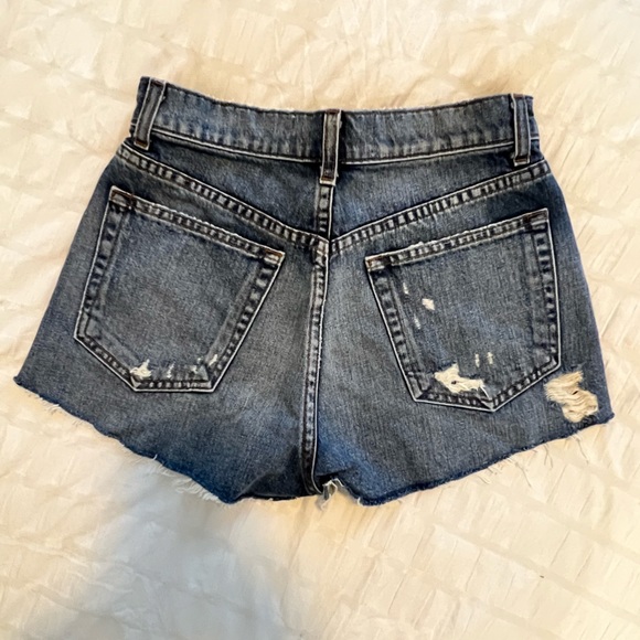 Reformation High Waisted Jean Shorts Sz 25 NWT - Picture 4 of 4